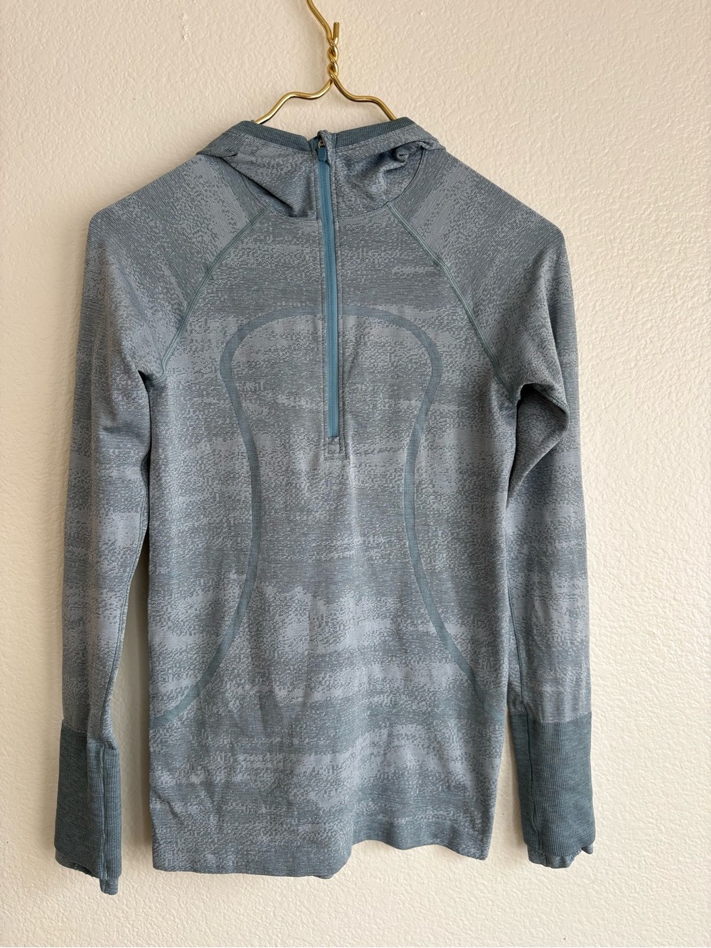 lululemon athletica Women's Long-Sleeve Half-Zip hoodie shirt